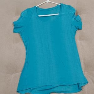 Lululemon t-shirt